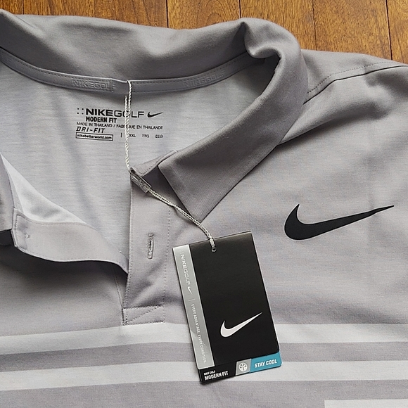 2XL Nike Golf Shirt - Picture 2 of 3